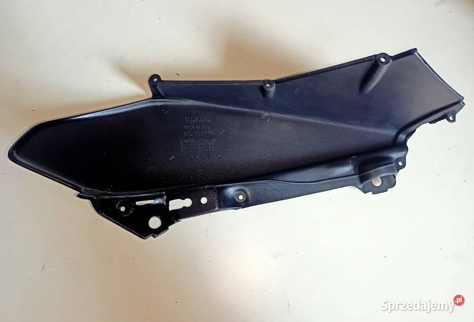 Wlot powietrza owiewka Aprilia RSV Mille 9803 Turek