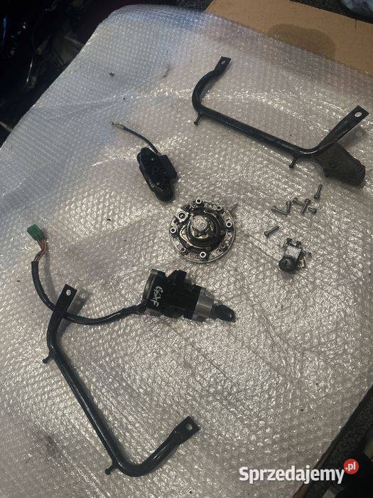 Stacyjka korek wlewu zamek Suzuki Gsxf 600 750 Poznań