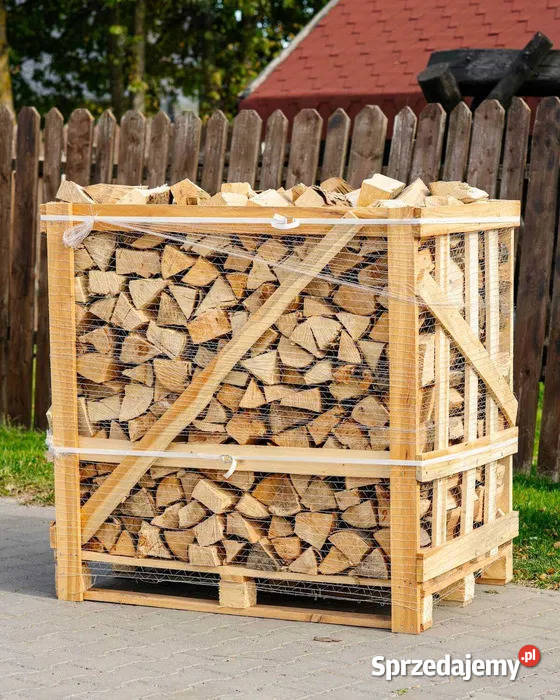 Drewno kominkowe (darmowa dostawa i drewno rozpałkowe)