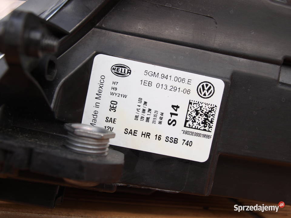 VW Golf 7 VII lampa prawa przód zwykła 2017 lampy przednie wielkopolskie Kalisz