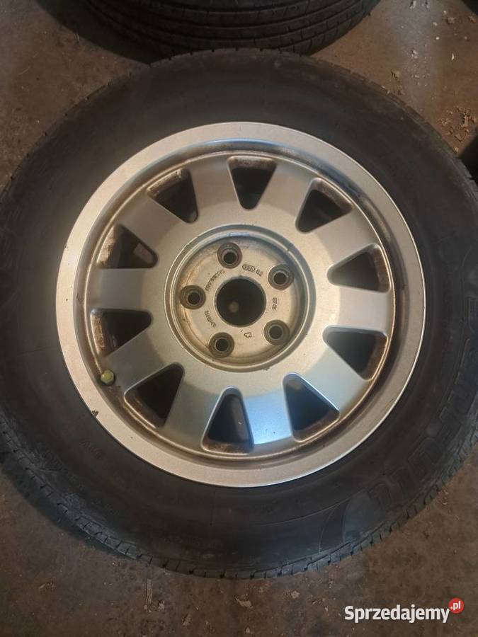 Sprzedam Felgi Audi A4 z oponami letnimi Wieprz
