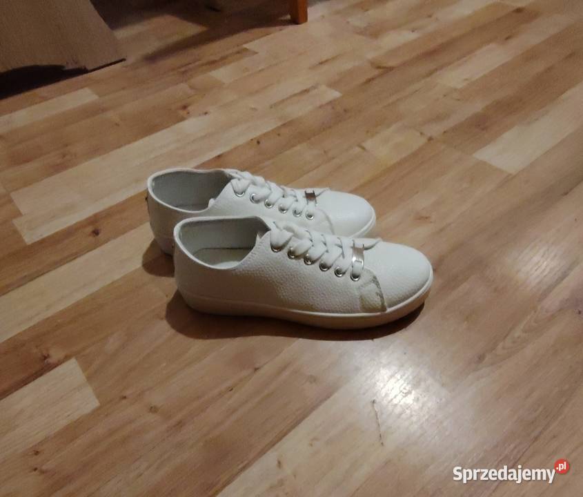 Trampki Orzechowo-Majątek