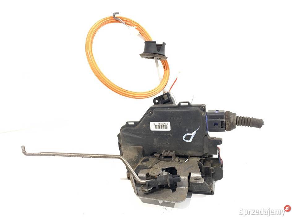 ZAMEK DRZWI PRAWY PRZÓD AUDI A3 8P Hatchback