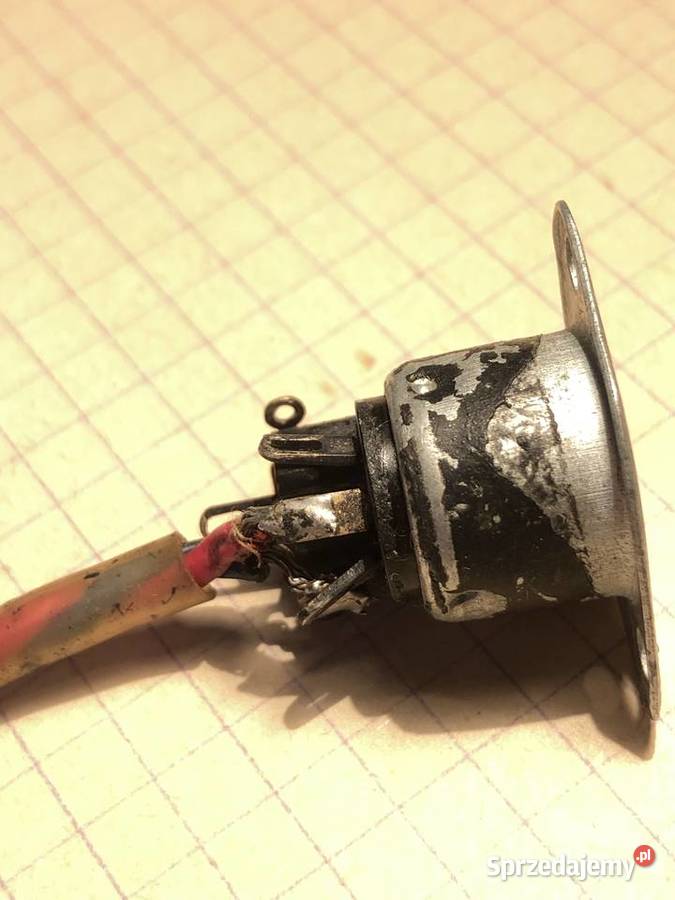 Unitra Gniazdo DIN 6 pin do montażu