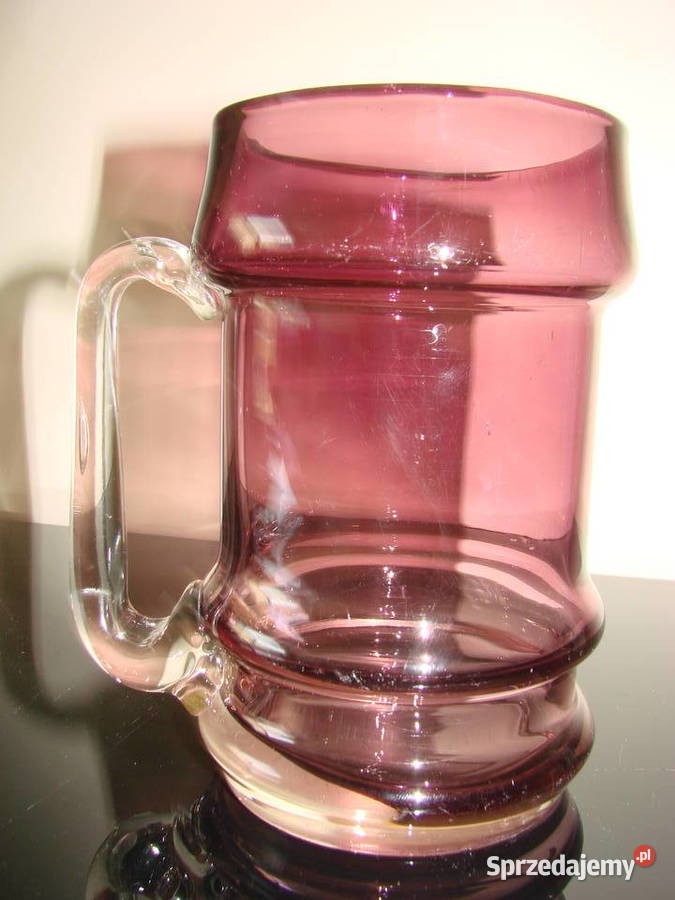 kufel czerwone szkło
