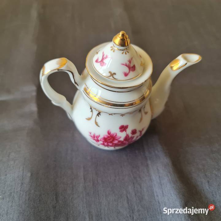 Mały porcelanowy dzbanuszek dekoracyjny mazowieckie