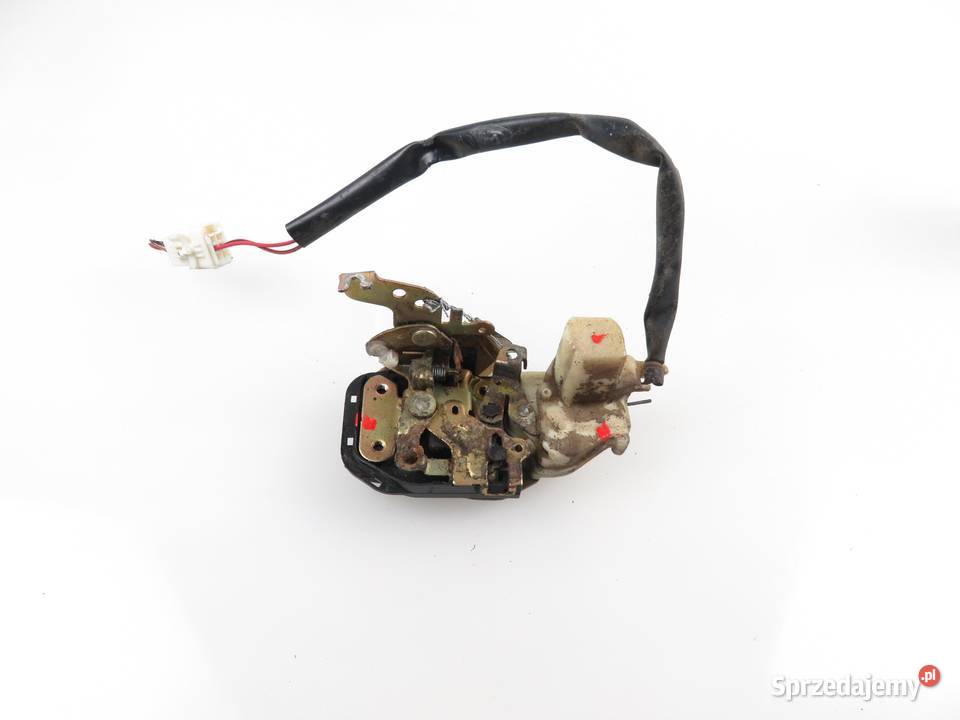 ZAMEK PRAWY PRZEDNI MAZDA MPV II