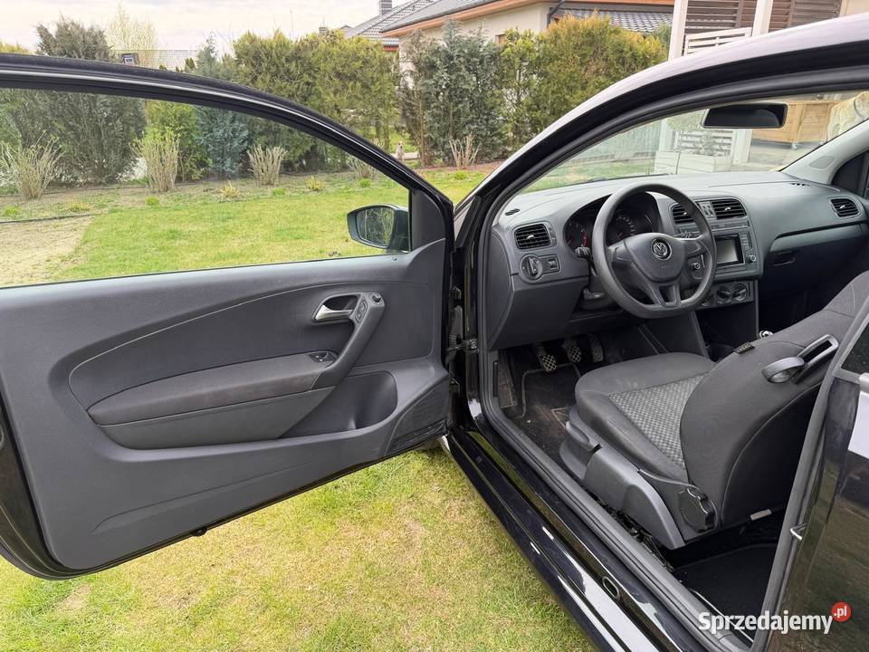 Volkswagen Polo 10 MPI 60 2014 123 304 Niemcy 2 60KM Siekierki Wielkie