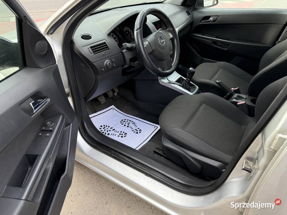 OpelAstra16BenzynaKlima benzyna Rzeszów sprzedam