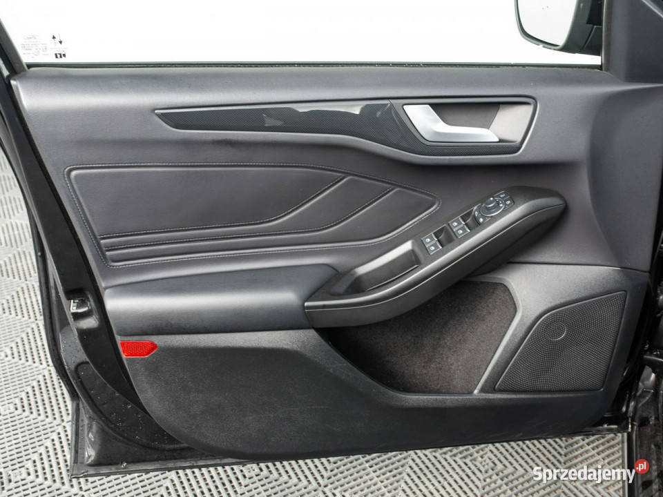 Ford Focus ZS275TM23 EcoBoost ST X Pakiet zimowy Pępowo
