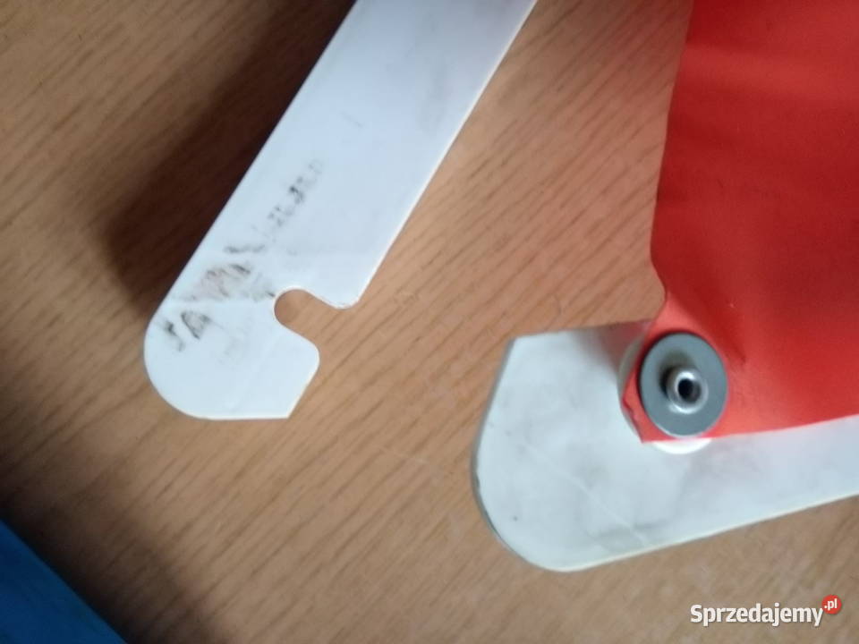 Trójkąt ostrzegawczy do auta z etui Dąbrowa Górnicza