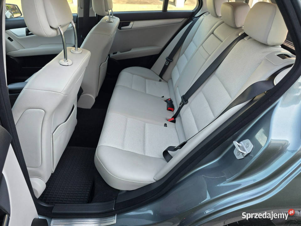 Mercedes C 200 AVANTGARDE niski przebieg el wielofunkcyjna kierownica Czarnków