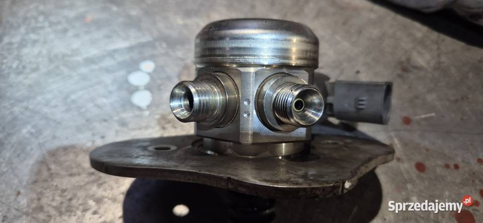 Pompa paliwa wysokiego ciśnienia BMW 520i e60 Rok produkcji 2009 Ostrów Wielkopolski