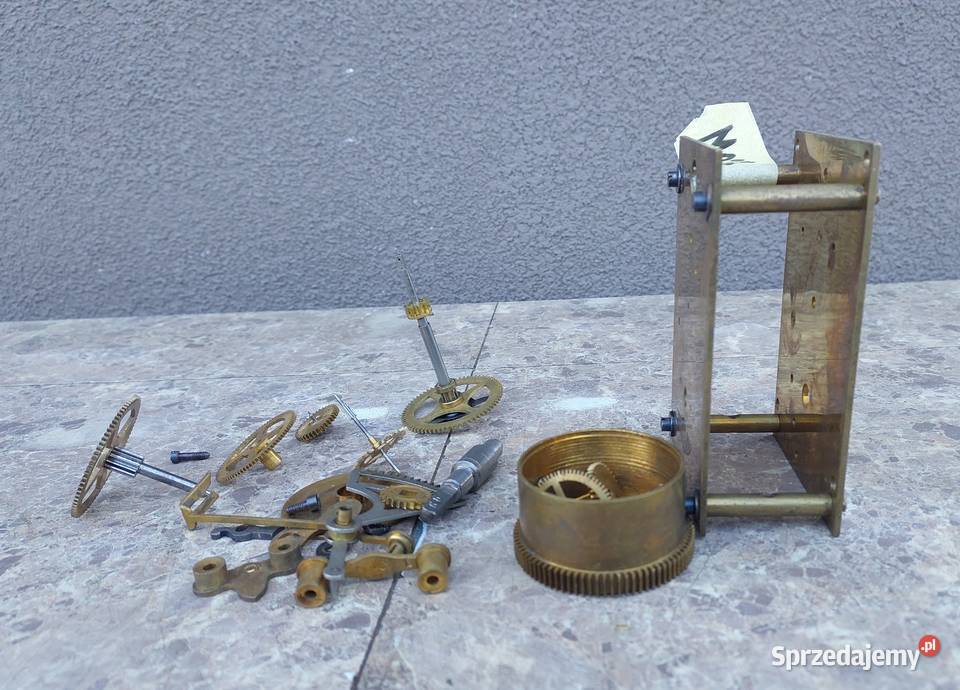 M027 Mechanizm starego zegara Kienzle chodzik w Tczew