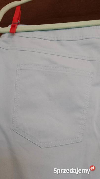 Kostium damski marki Interbel Częstochowa