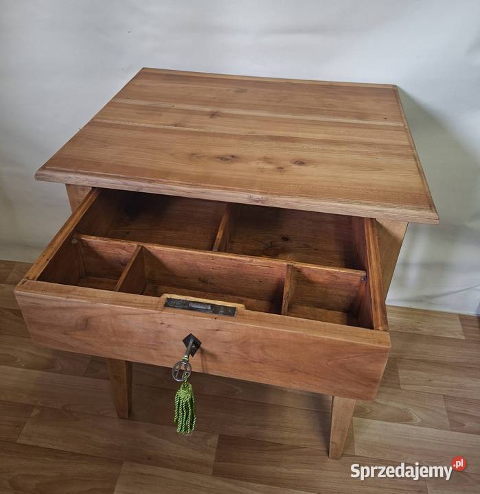 Stoliki kwietniki niciaki drewniane dębowe Mirsk