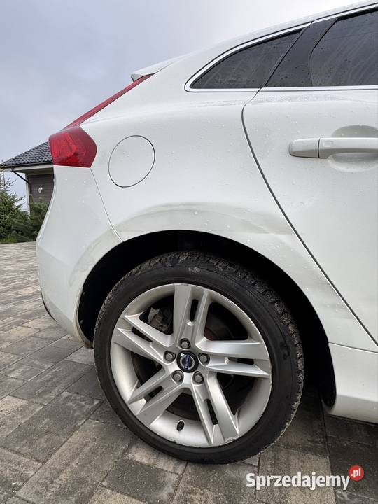 Volvo V40 kamera cofania skórzane fotele sprzedam