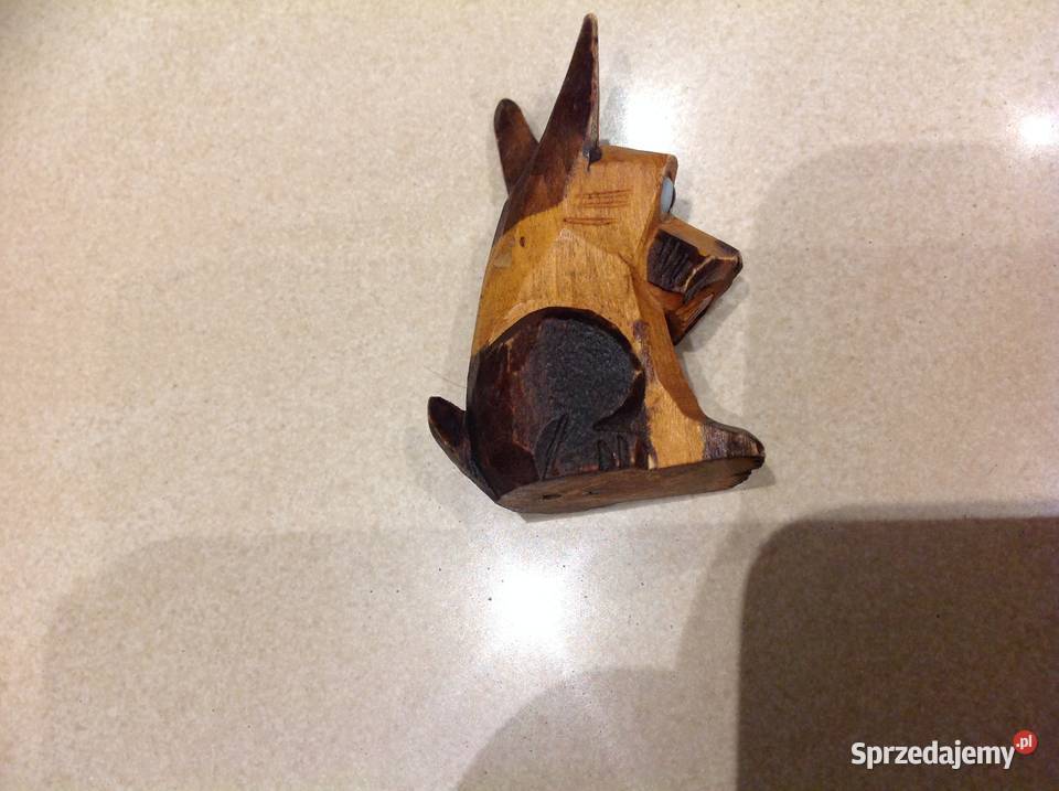 Piesek Figurka Drewniana Rzeźba sprzedam