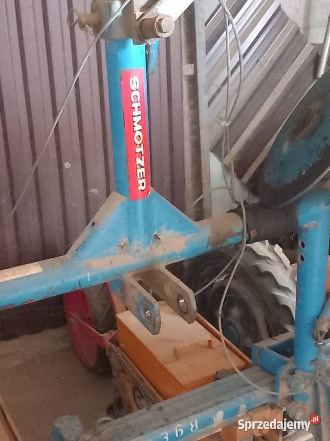 Siewnik do kukurydzy Siewniki i sadzarki świętokrzyskie Bukowiany sprzedam