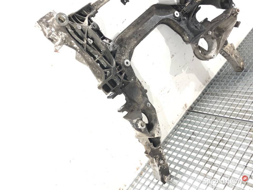 BELKA POD SILNIK BMW F11 30 313 6797648 SANKI Wzmocnienia, belki i wsporniki Karoseria