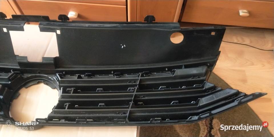 VW Passat B8 atrapa zderzaka przedniego łódzkie