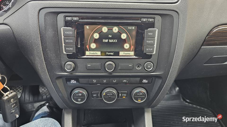 Volkswagen Jetta A6 2015r 14TSI 125 Salon LED ABS Zarszyn