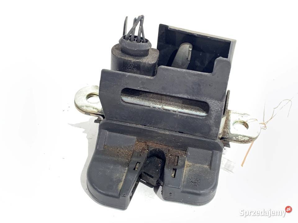 ZAMEK KLAPY TYŁ VW PASSAT B6 Hatchback