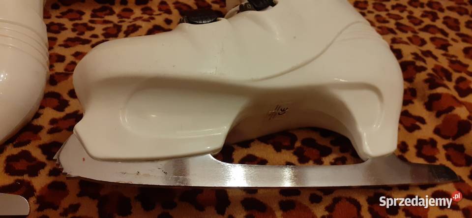 Łyżwy 4142 figurówki figurowe plastikowe Enero Tuszkowo sprzedam