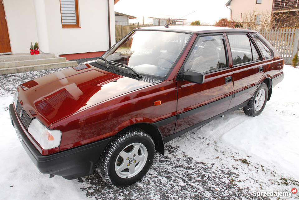 POLONEZ CARO 16 GLI FABRYCZNIE NOWY I WŁAŚCICIEL Kielce sprzedam