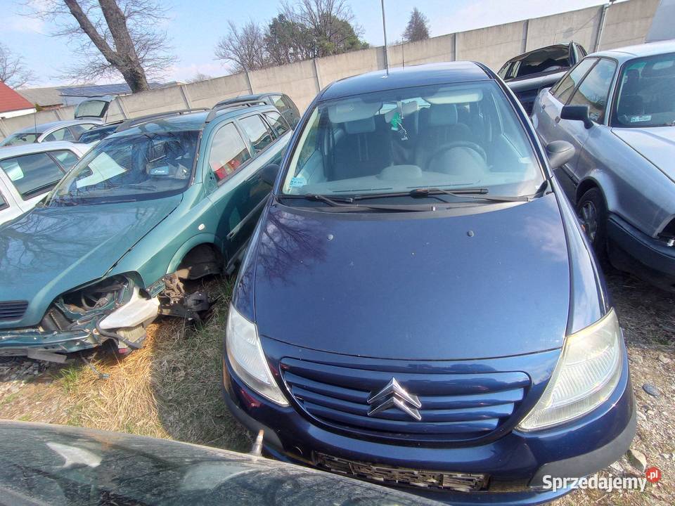 Citroen C3 14 54 kW 2004 r dawca części Szklarka Myślniewska sprzedam