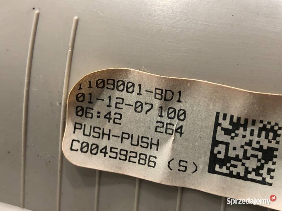 LAMPA SUFITOWA CHRYSLER 300C 56050242AH Pozostałe