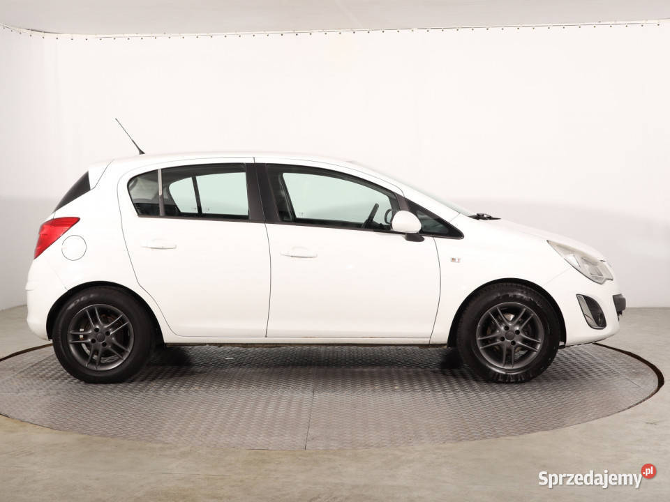 Opel Corsa 12
