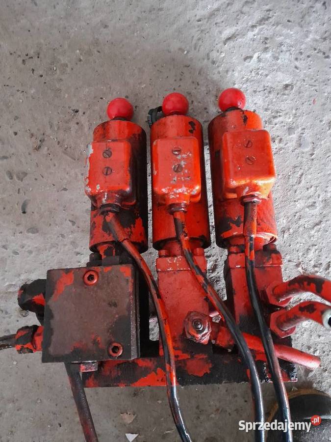 Rozdzielacz elektrohydrauliczny 3 sekcyjny