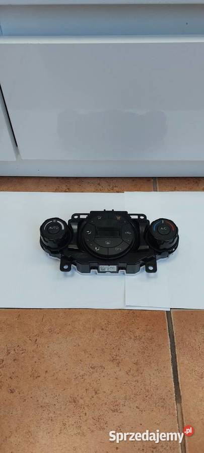 Panel nawiewu klimatyzacji FORD FIESTA MK7 Szczecin