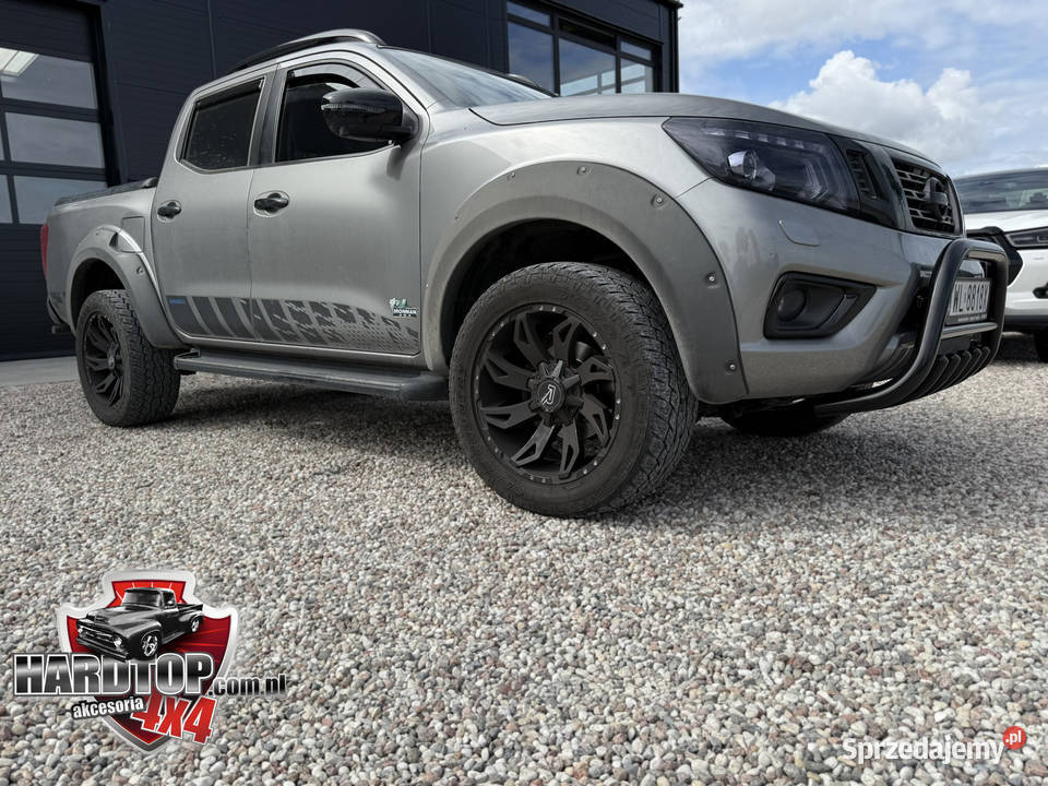 Orurowanie Przednie Czarne Niskie Kły Nissan Pasłęk
