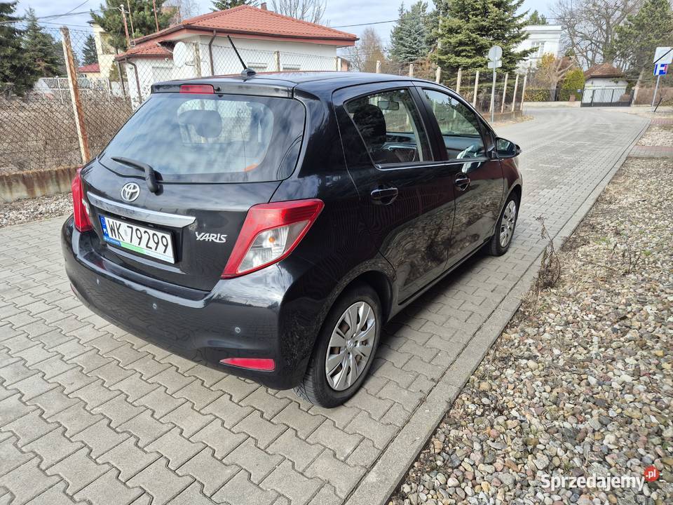 Toyota Yaris 2012r Salon Polska nieuszkodzony Warszawa
