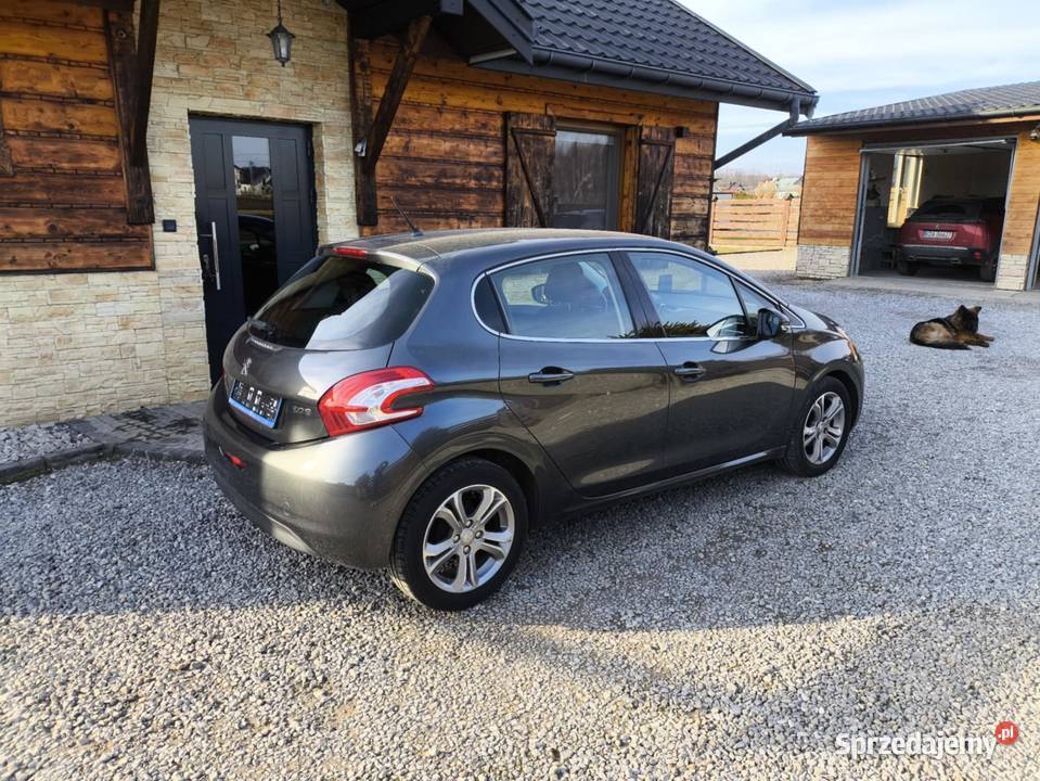 Peugeot 208 12 benzynaKlimatyzacja Dąbrowa Tarnowska