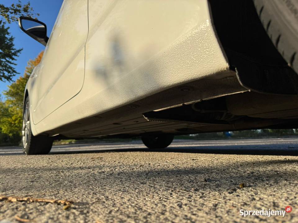 Hyundai i30 14 benzyna 6 Biegów Przybiernów sprzedam