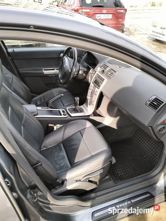 Sprzedam zadbane V50 16 diesel Ząbki