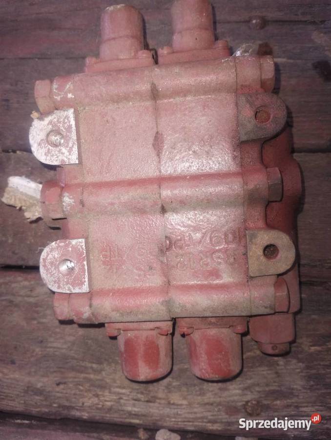 Rozdzielacz hydrauliczny Lipnik