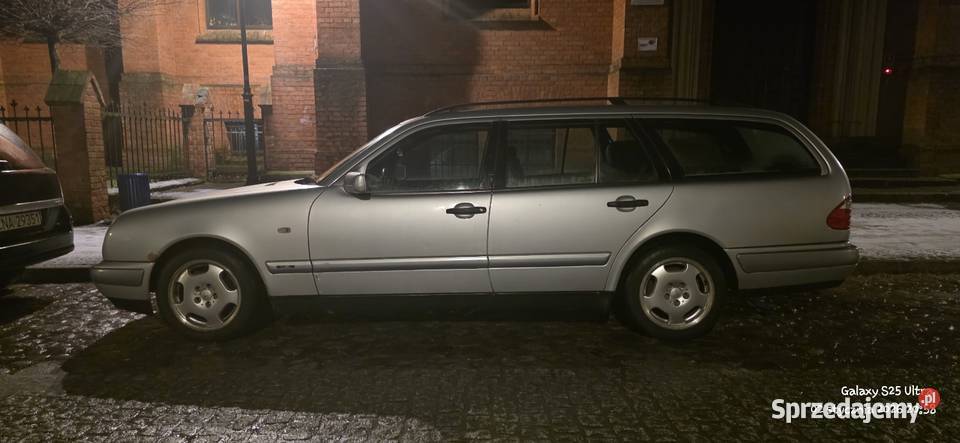 Mercedes E klasa 20 benzyna manualna Chełmno