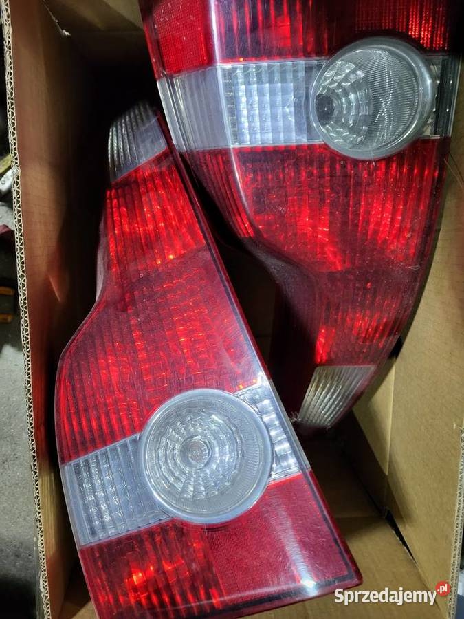Volvo v50 przed lift lampa prawa lewa tył tylna mazowieckie Pułtusk sprzedam