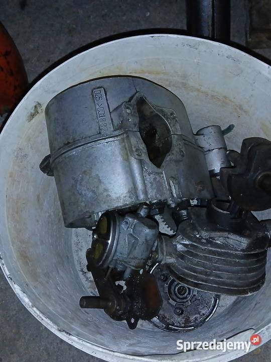 Komar 2350 do złożenia Motocykle, skutery, quady łódzkie