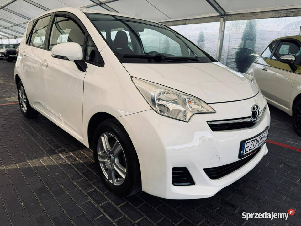 Toyota Verso S 13 Benzyna 100 6 Biegów łódzkie
