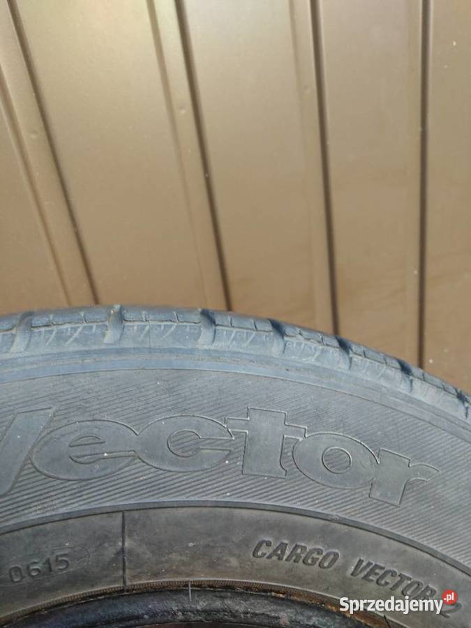 Opona zimowa 215x65r15 Goodyear Vector Cargo 2 Goodyear Włocławek sprzedam