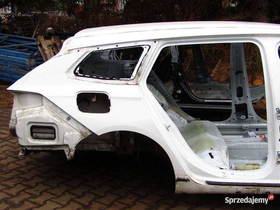 ĆWIARTKA BŁOTNIK PRAWY TYLNY TYŁ Z40R OPEL