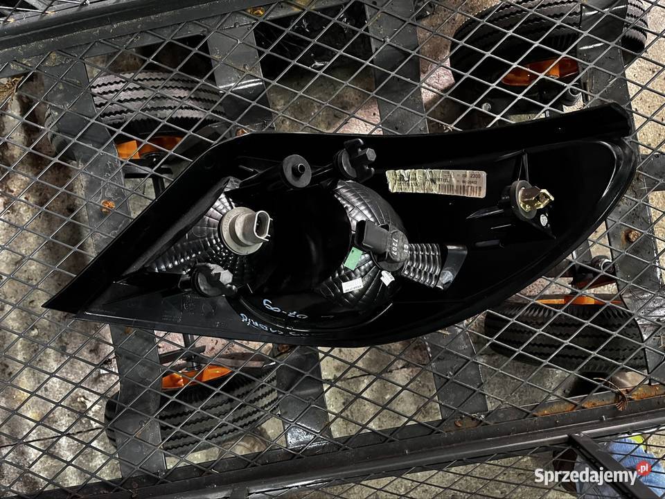 Lampa lewa tył europejska Chrysler Sebring osobowe Przeźmierowo
