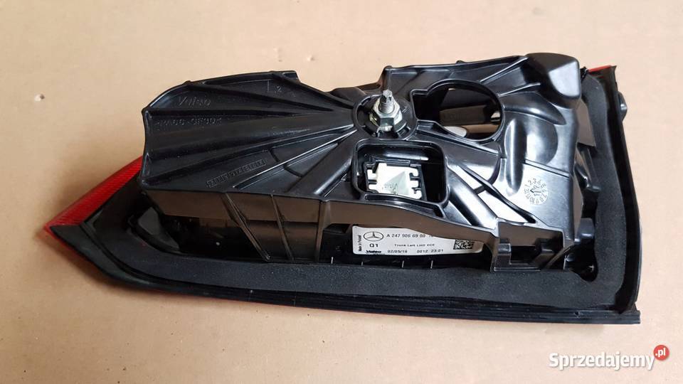 LAMPA TYLNA LEWA BKLASA 247 LED 2479066900 osobowe Międzychód sprzedam