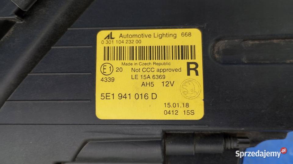 LAMPA PRAWY PRZÓD EU FULL LED 5E1941016D SKODA Lampy przednie Nowy Tomyśl