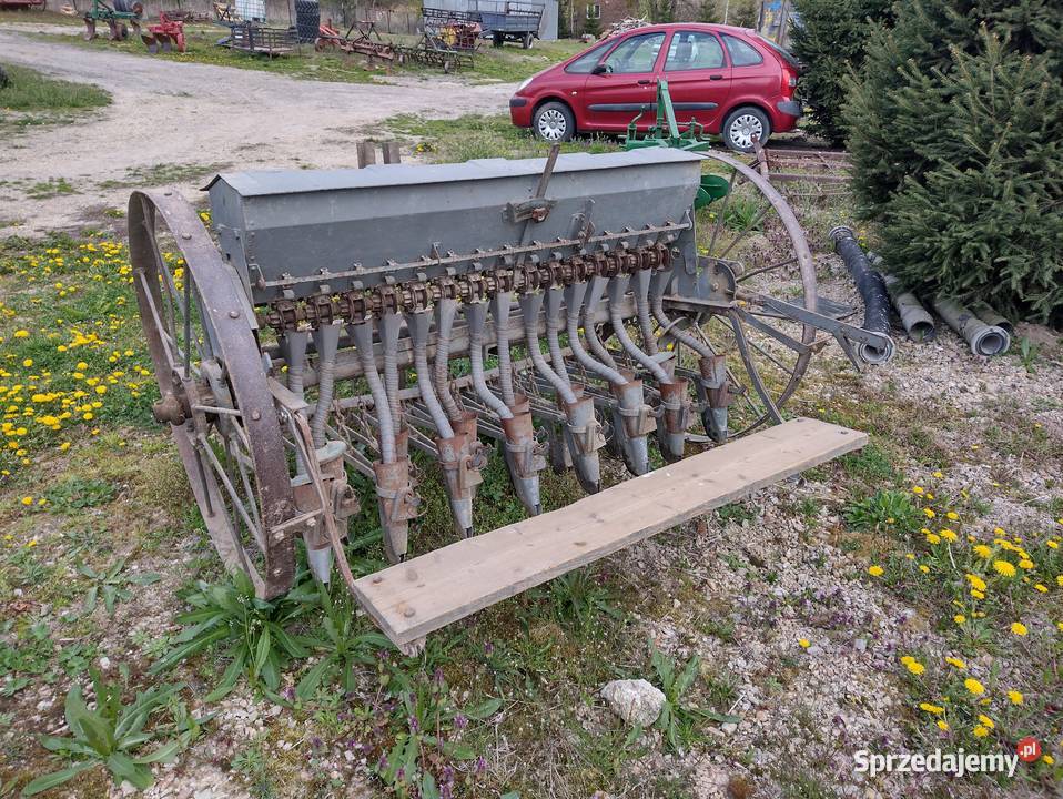 Siewnik zbożowy 15 lejkowy Spławy Pierwsze